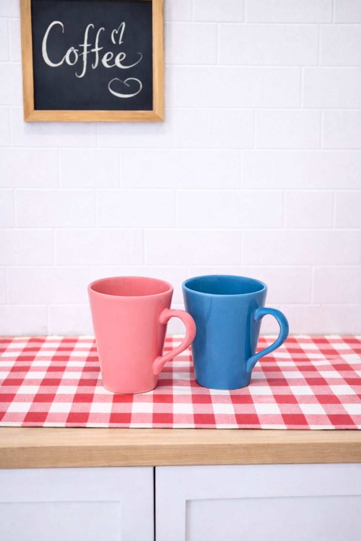 Konik Serisi Bambu Askılı 7 Parça Kupa Seti ( 6 Kupa+1 Kupa Askısı)