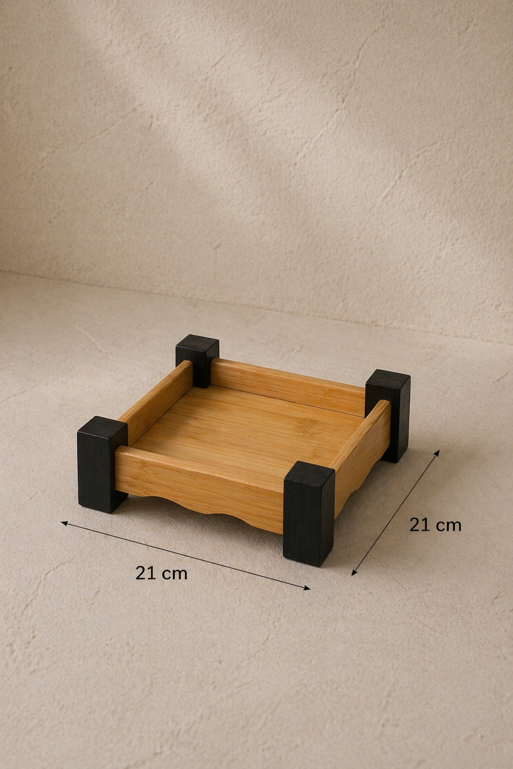 Bambu Ayaklı Tepsi 21*21 Cm