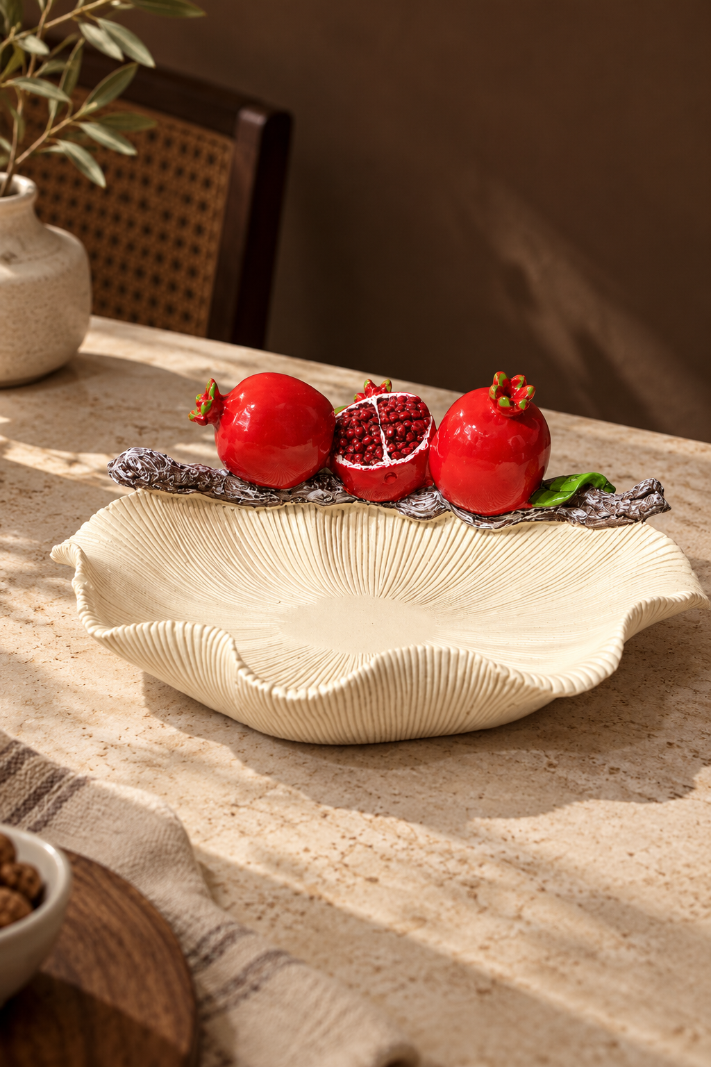 Nar Bahçesi Traverten Dekoratif Sunum Tabağı (27,5x22 Cm)